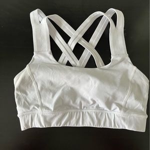 Lululemon white sports bra size 6